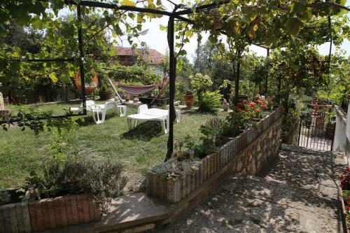Hostal Popov Guest House