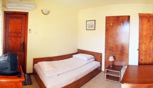 Hotel Alex