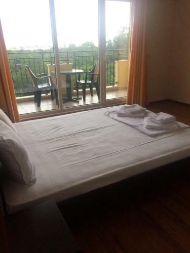 Midia Grand Apartment