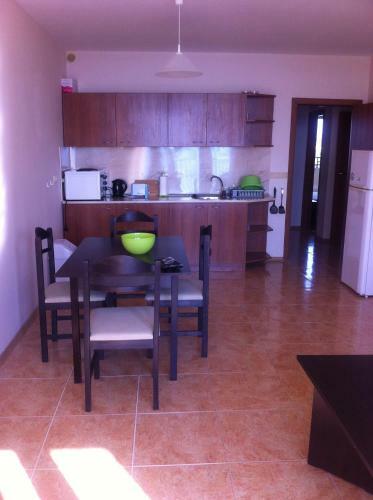 Midia Grand Apartment