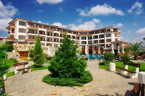 Vineyards Hotel