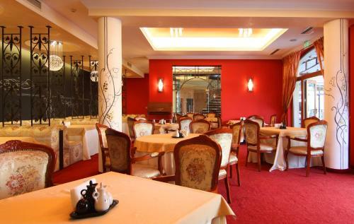 Vineyards Hotel