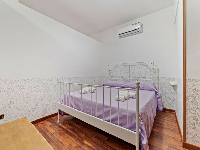 Pleasant Apartment In Pimonte With Veranda