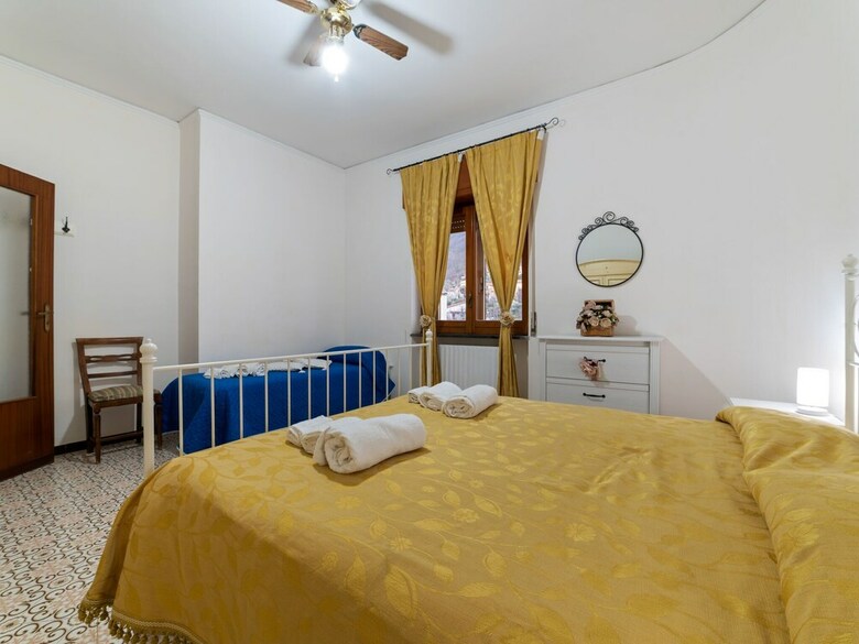 Attractive Apartment In Pimonte With Balcony