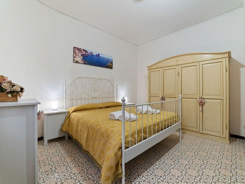 Attractive Apartment In Pimonte With Balcony