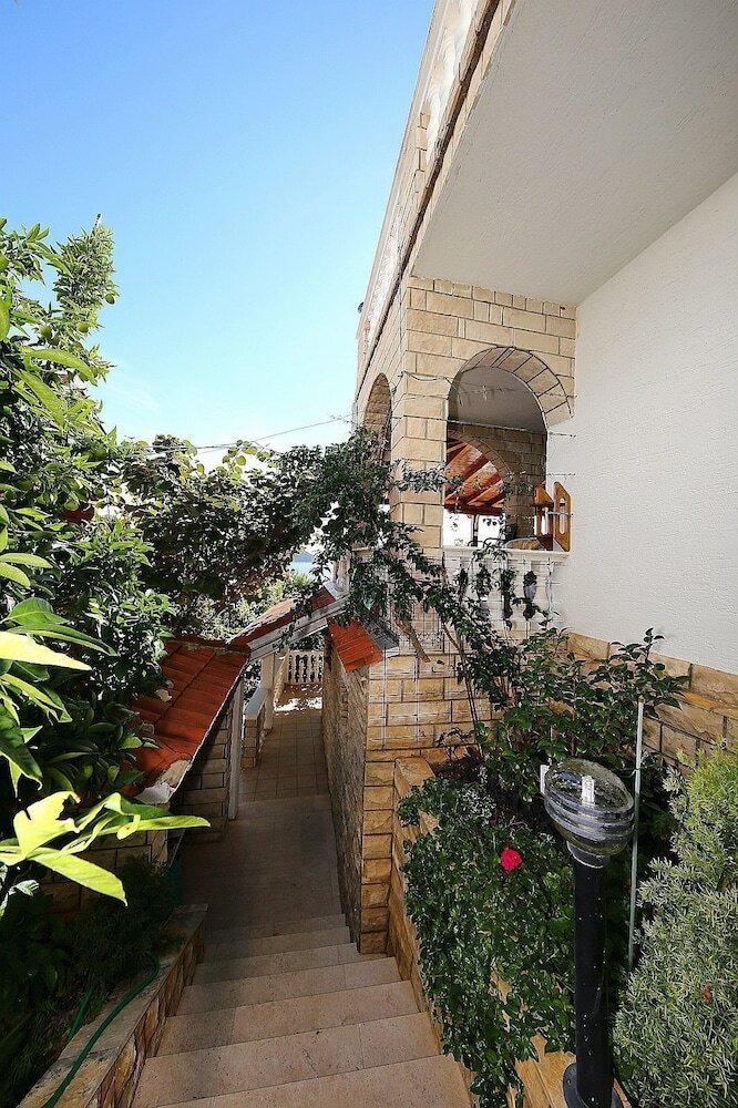 Apartments Sungarden