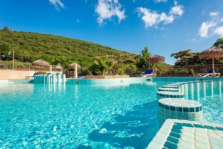 Camping Les Cerisiers Du Jaur