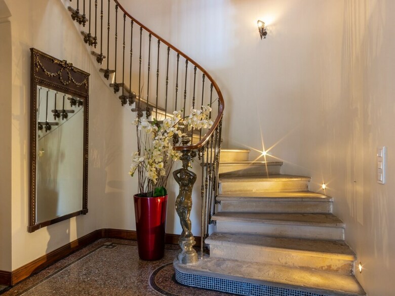 Villa Elegant Holiday Home In Olonzac With Private Swimming Pool