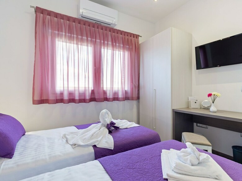 Villa Serene Holiday Home In Novigrad With Private Pool