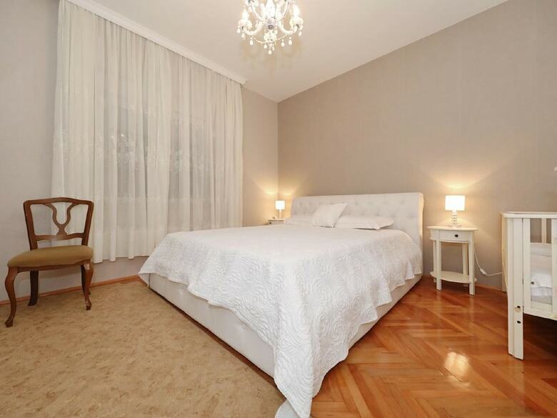 Simplistic Apartment In Zadar With Private Swimming Pool