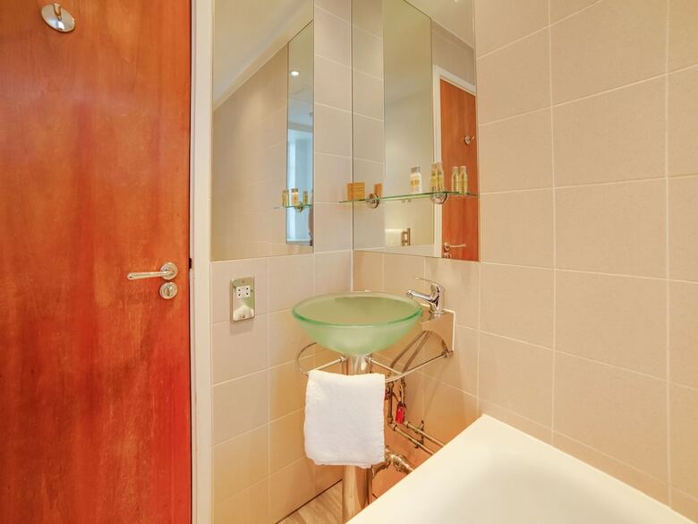 Apartamentos Captivating Studio In London With Jacuzzi