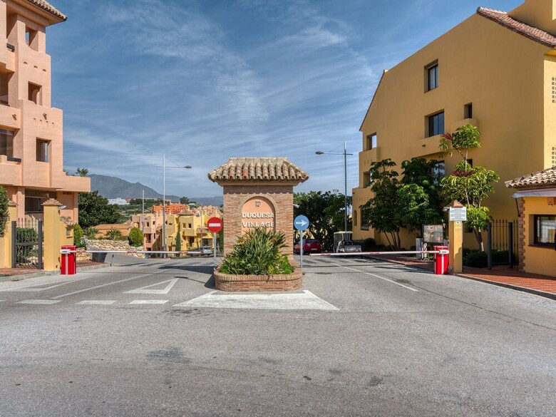 Comfortable Apartment In Manilva With Swimming Pool