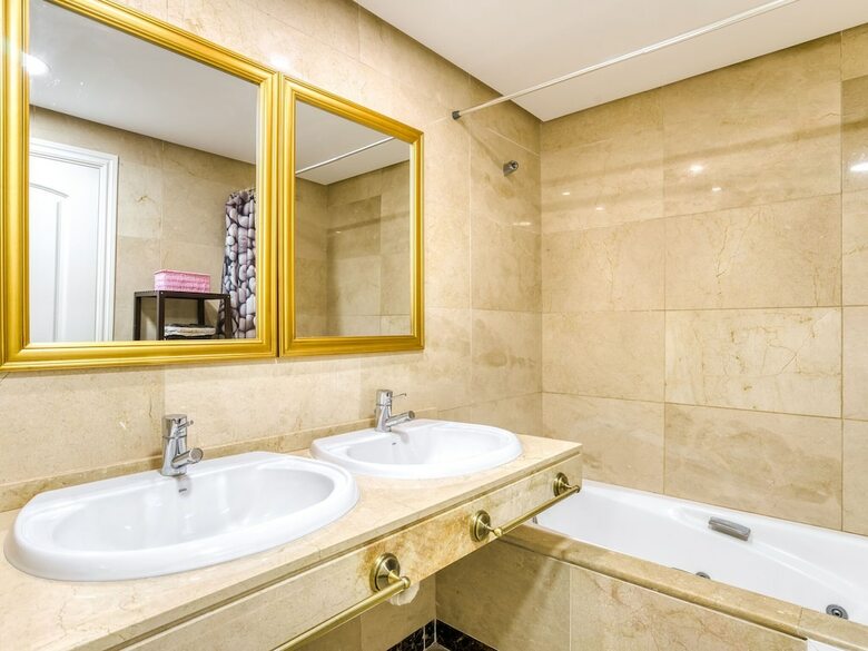 Comfortable Apartment In Manilva With Swimming Pool