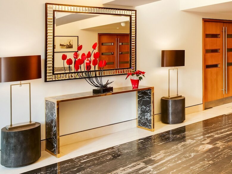 Modern Apartment In London With Sauna