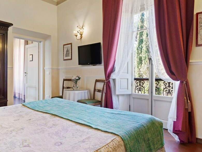 Classic Villa In Firenze With Whirlpool