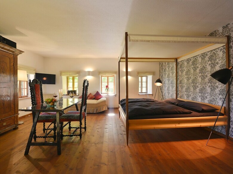 Alluring Apartment In Altreichenau With Garden