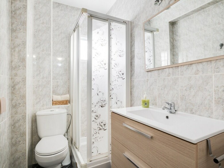 Modern Apartment In C�rdoba Near Historical Monuments