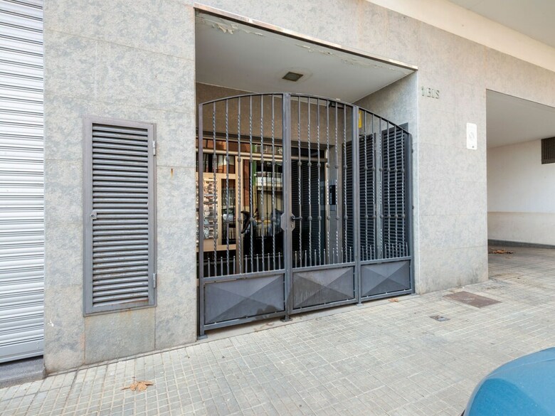 Modern Apartment In A Quiet Area
