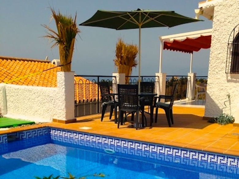 Beautiful Holiday Home In Benajarafe With Swimming Pool