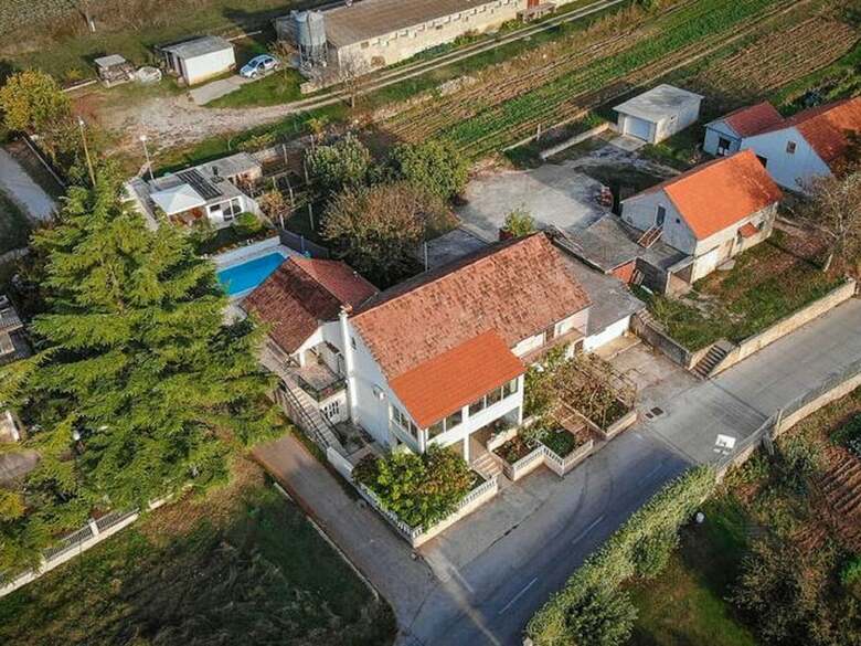 Quaint Holiday Home In Sinj With Private Pool