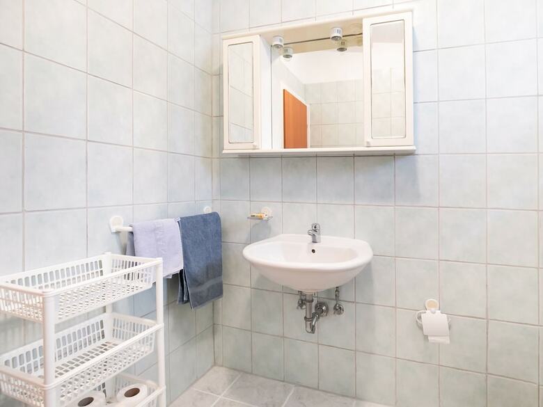 Lovely Apartment In Krneza Near Seabeach