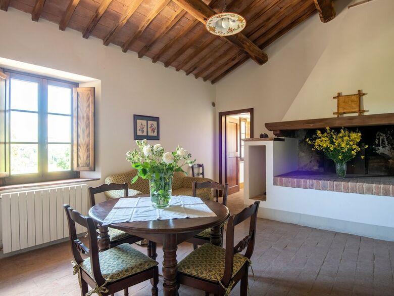 Vintage Apartment In Rapolano Terme With Swimming Pool