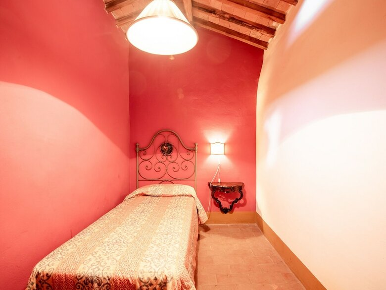Alluring Apartment In Rapolano Terme With Swimming Pool