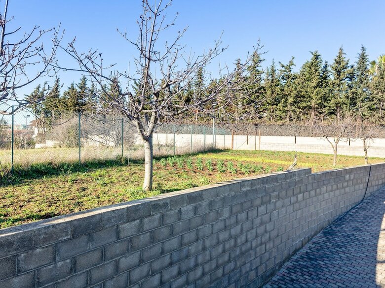 Homely Villa In Termoli With Garden