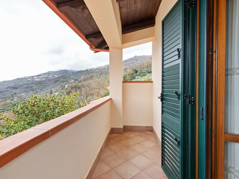 Valley-view Villa In San Mango D'aquino With Jacuzzi