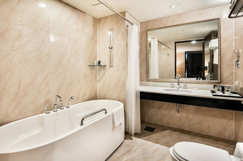 Ramada Hotels & Suites Seoul Namdaemun