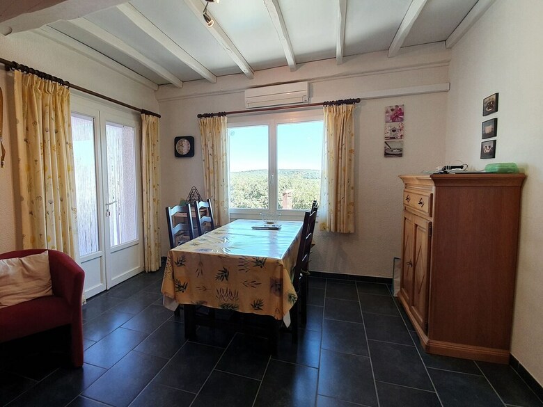 Quaint Holiday Home In Languedoc-roussillon With Pool