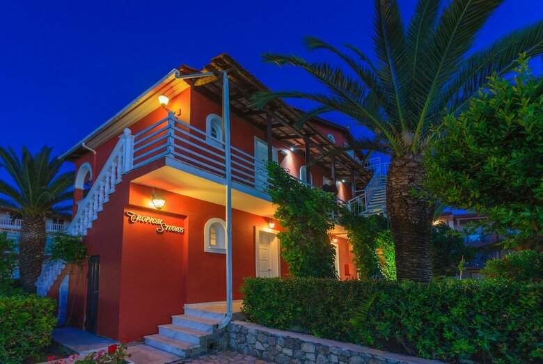 Apartamentos Tropical Studios