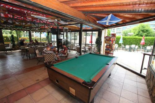 Friends Family Hotel
