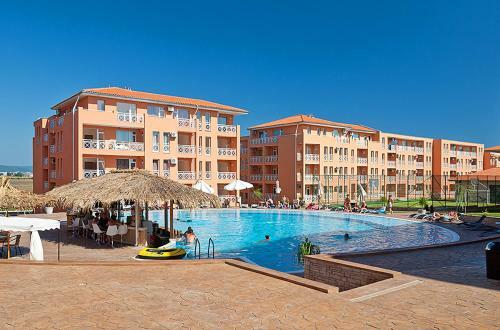 Apartment In Sunny Day 6