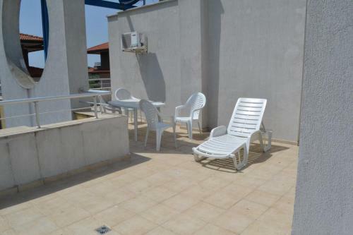 Sun City Apartments