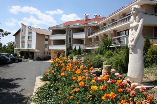 Mg Hotel Complex