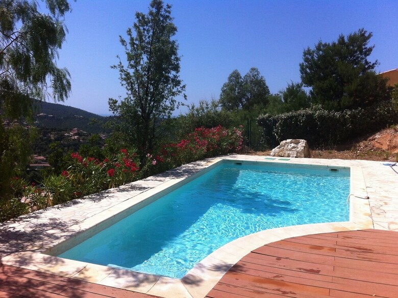 Spacious Villa With Panoramic Views, Located In The Provence