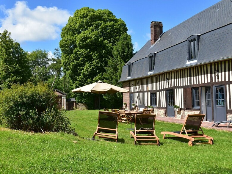 Pleasant Cottage In Asni�res With Terrace