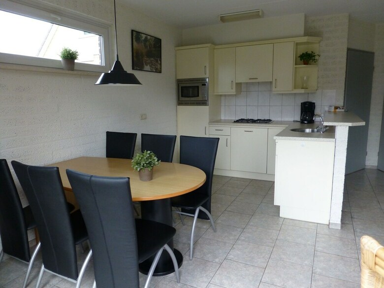 Comfortable Holiday Home With Dishwasher In Nature
