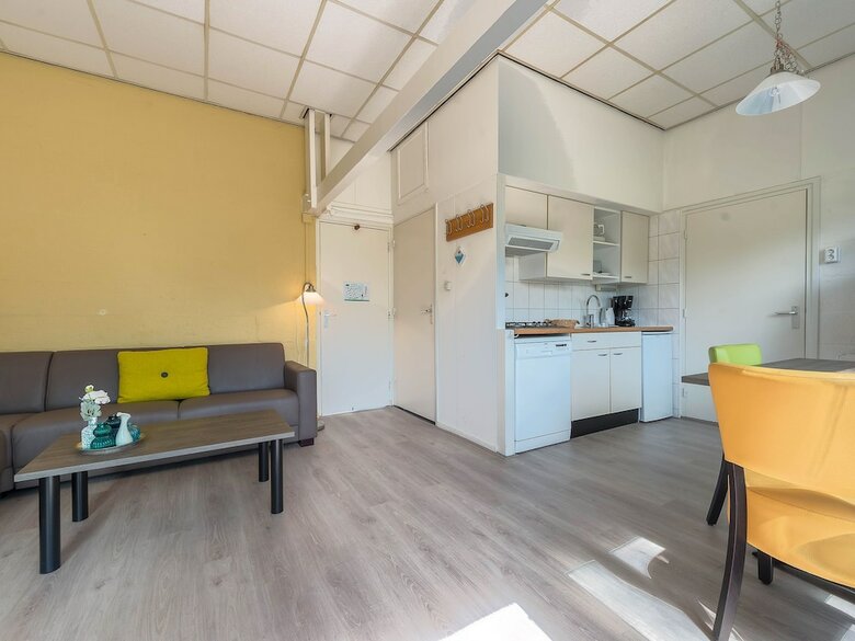 Well-kept Bungalow With Microwave, 4 Km. From Valkenburg