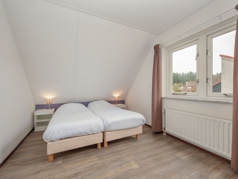 Comfortable Villa With Combi-microwave In Green Surroundings
