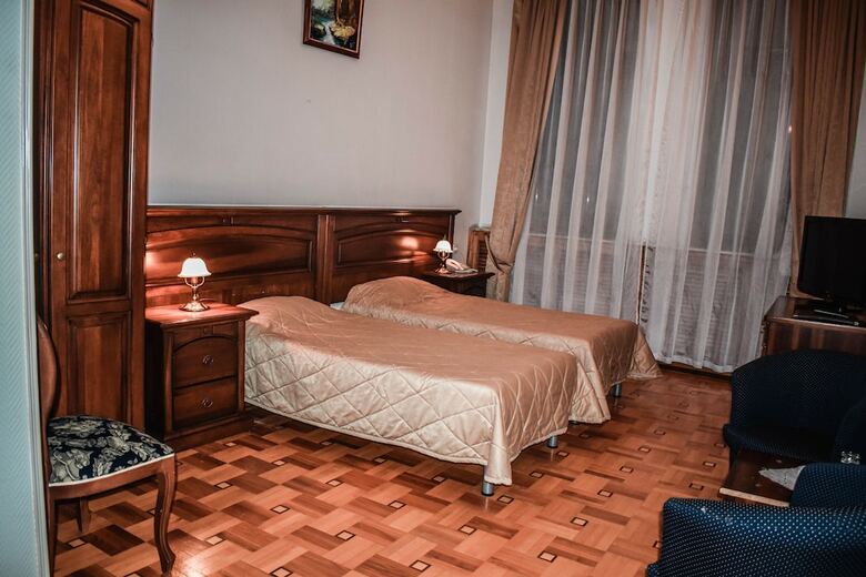 Araks Hotel Complex