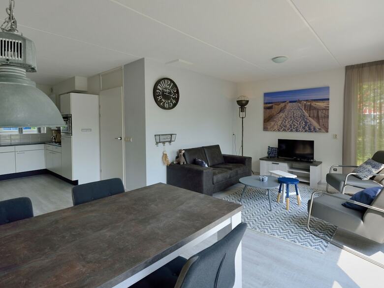 Villa Detached Holiday Home With Dishwasher At The Schildmeer