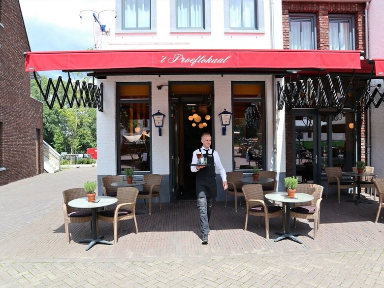 Comfy Apartment, 2 Bath Rooms, 4km From Maastricht