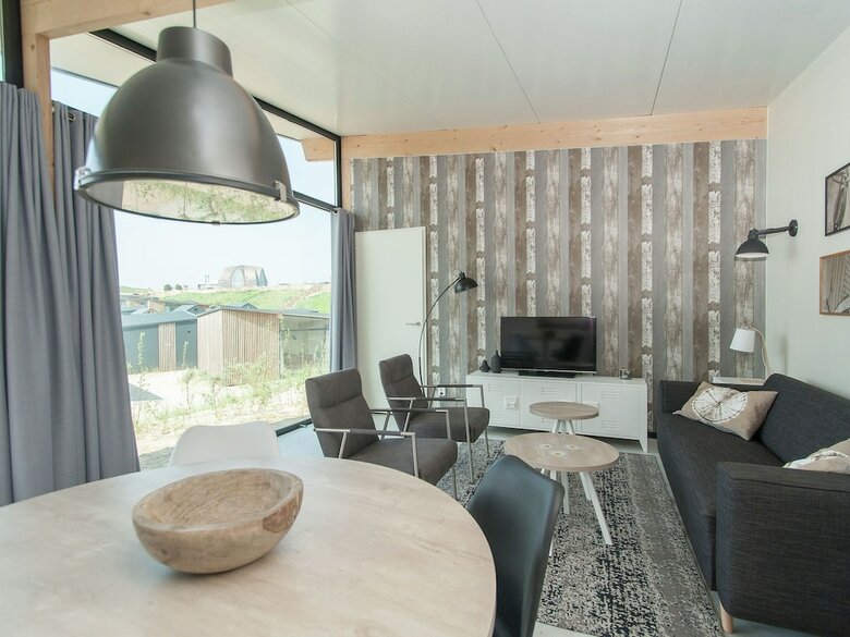 Modern Lodge With Nice Terrace, In Bloemendaal
