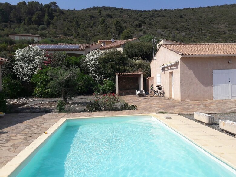 Classy Villa In Roquebrun With Swimming Pool
