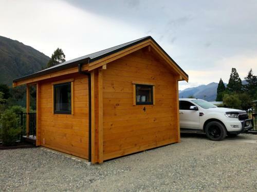 Kingston Top 10 Holiday Park