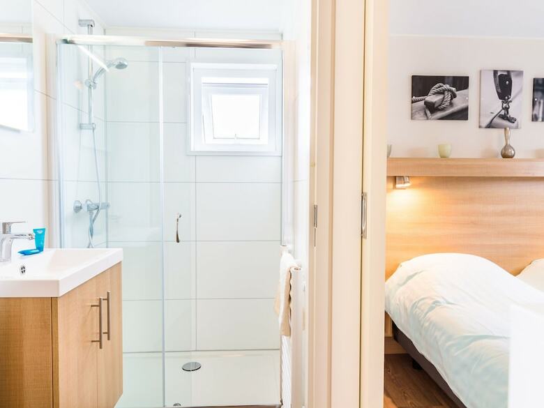 Modern Bungalow With Two Bathrooms, 500 M. From The Beach