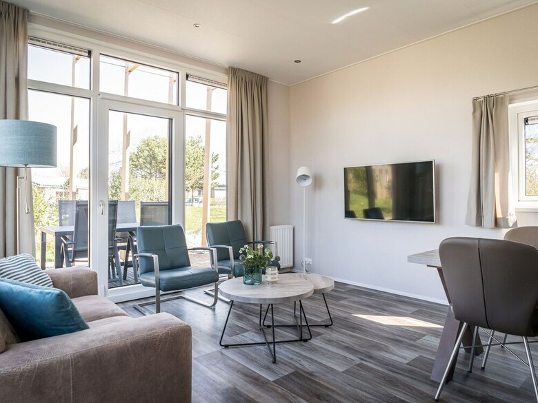 Modern Luxury Chalet With Dishwasher, Two Bathrooms On Texel