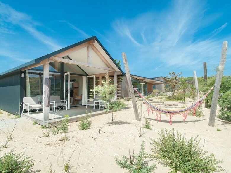 Great Lodge With A Combi Microwave, In Bloemendaal